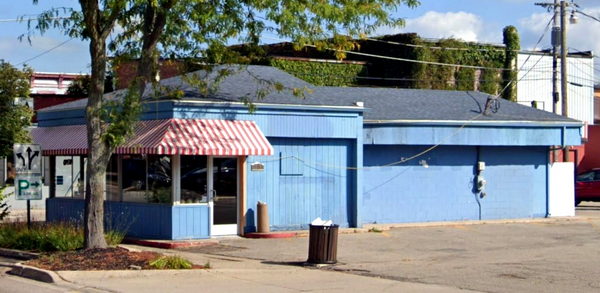 Tastee-Freez - Vicksburg - 115 W Prairie St (newer photo)